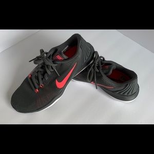 NIKE Training Flex Supreme TR5 shoes